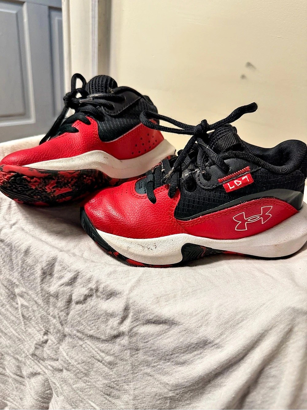 Under Armour Lockdown 7 Basketball Shoes Red & Black size 10